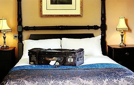 The At Castle Leslie Estate 5* Glaslough