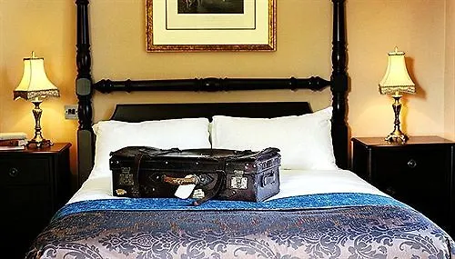 The At Castle Leslie Estate 5* Glaslough